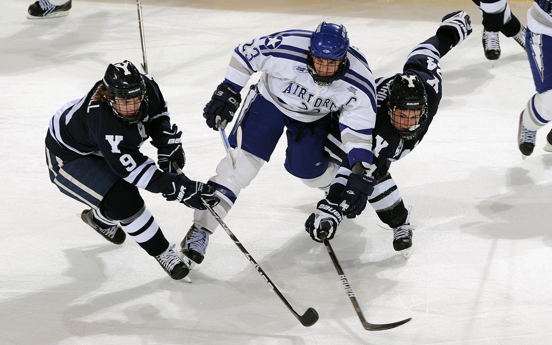 开云体育下载-乔治接管年度焦点之战，勇士提前终结悬念广东队