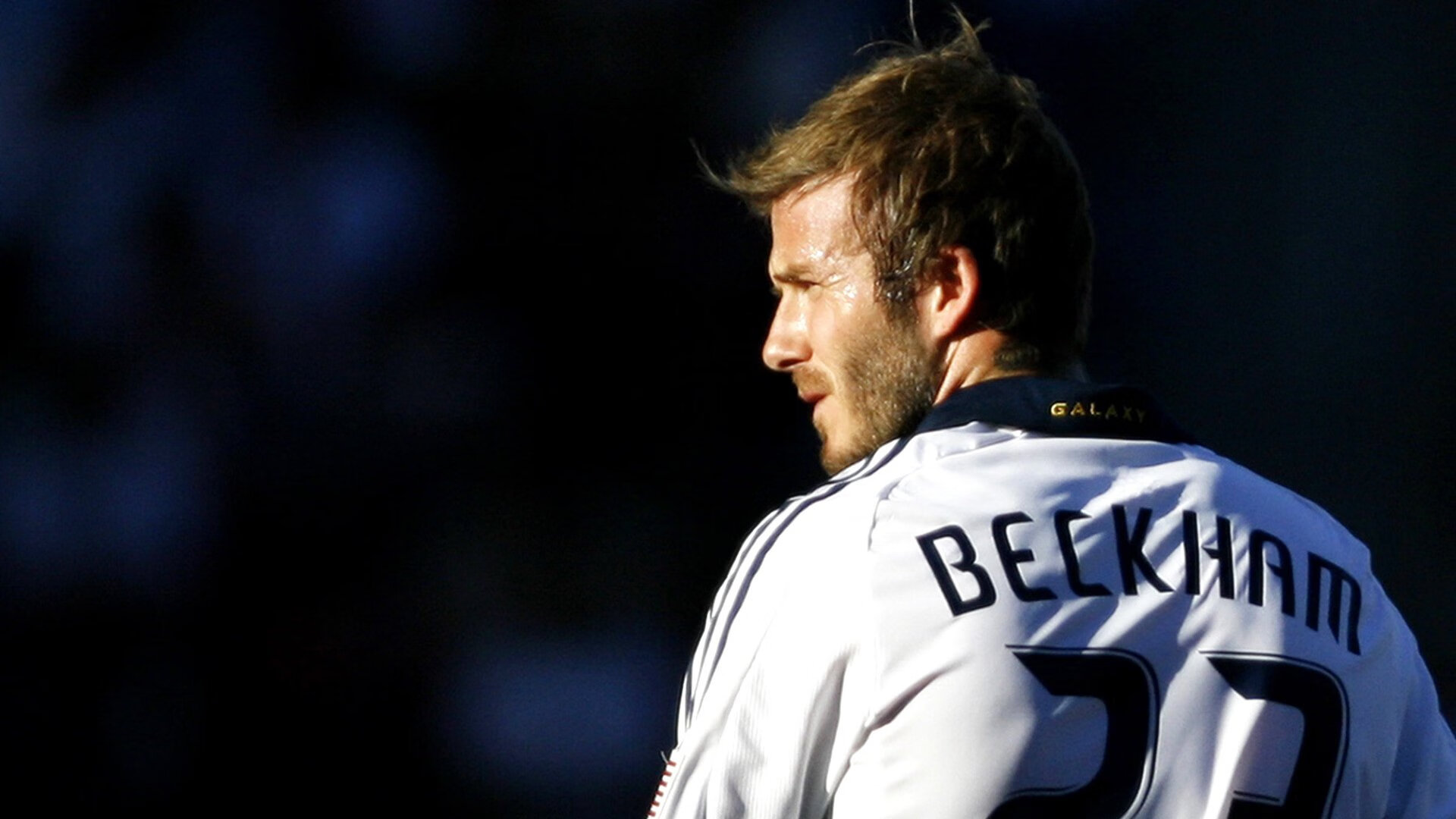 德甲争冠白热化，北欧风暴与格子军团悲喜两重天