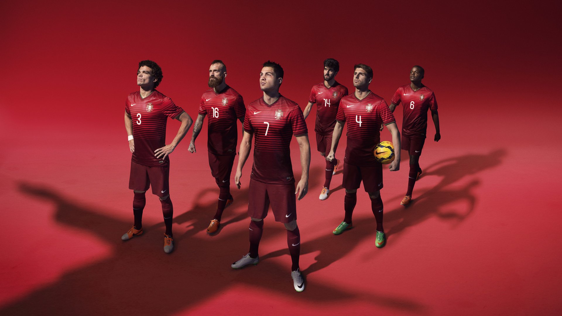 西决生死战焦点战，那不勒斯收割巴拉圭，当足球成为全球化的暗面